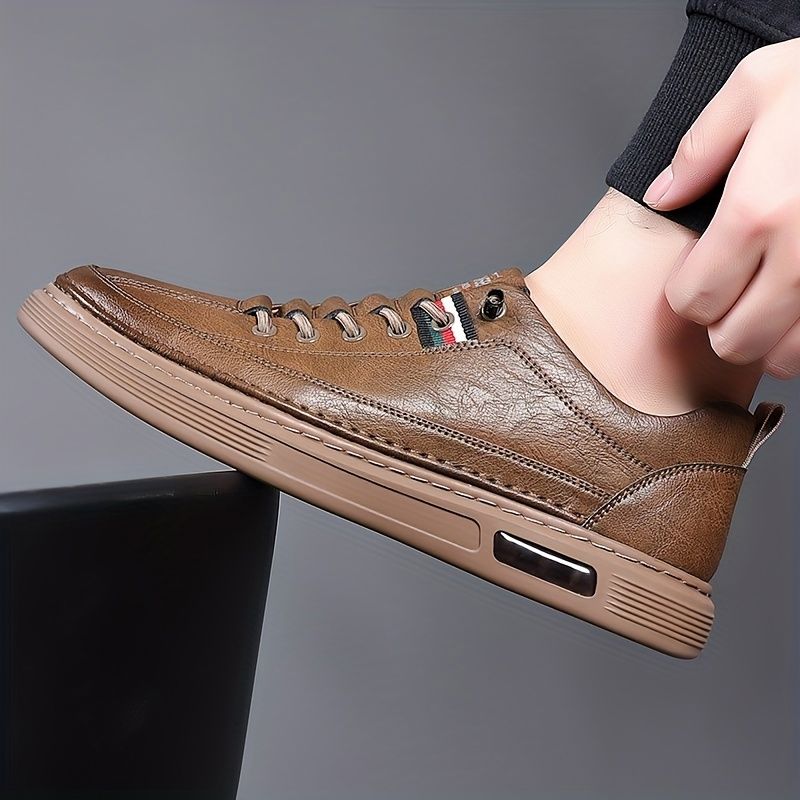 Dalton Leather Sneaker Belleza & Glamour 